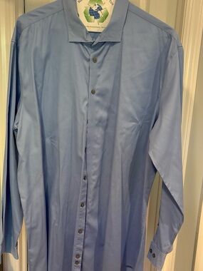 Calvin Klein Men's Light Blue Dress Shirt - Long Sleeve